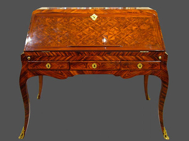 bureau-pente-louis-xv